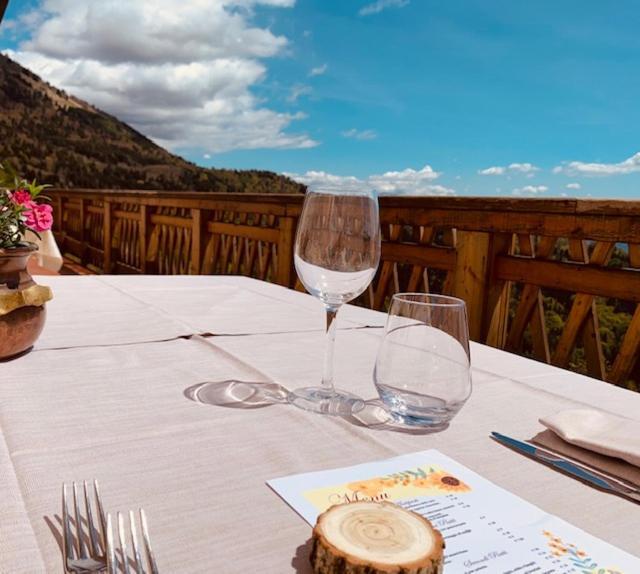 Albergo Croce D'Aune Pedavena Buitenkant foto