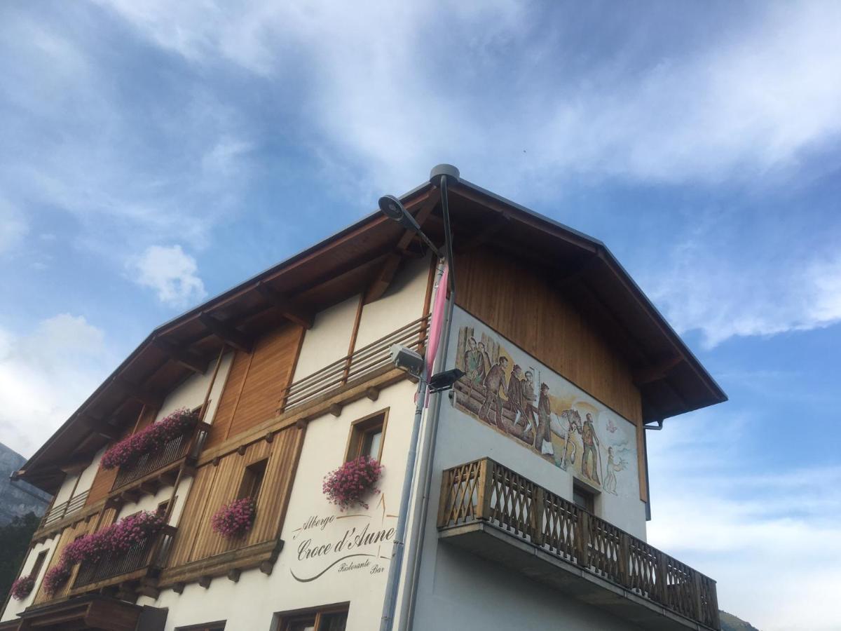 Albergo Croce D'Aune Pedavena Buitenkant foto